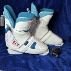 Salomon SX63 vintage Ski Boots White/Pink/Aqua‎ / 325/25.5 Footwarmer
